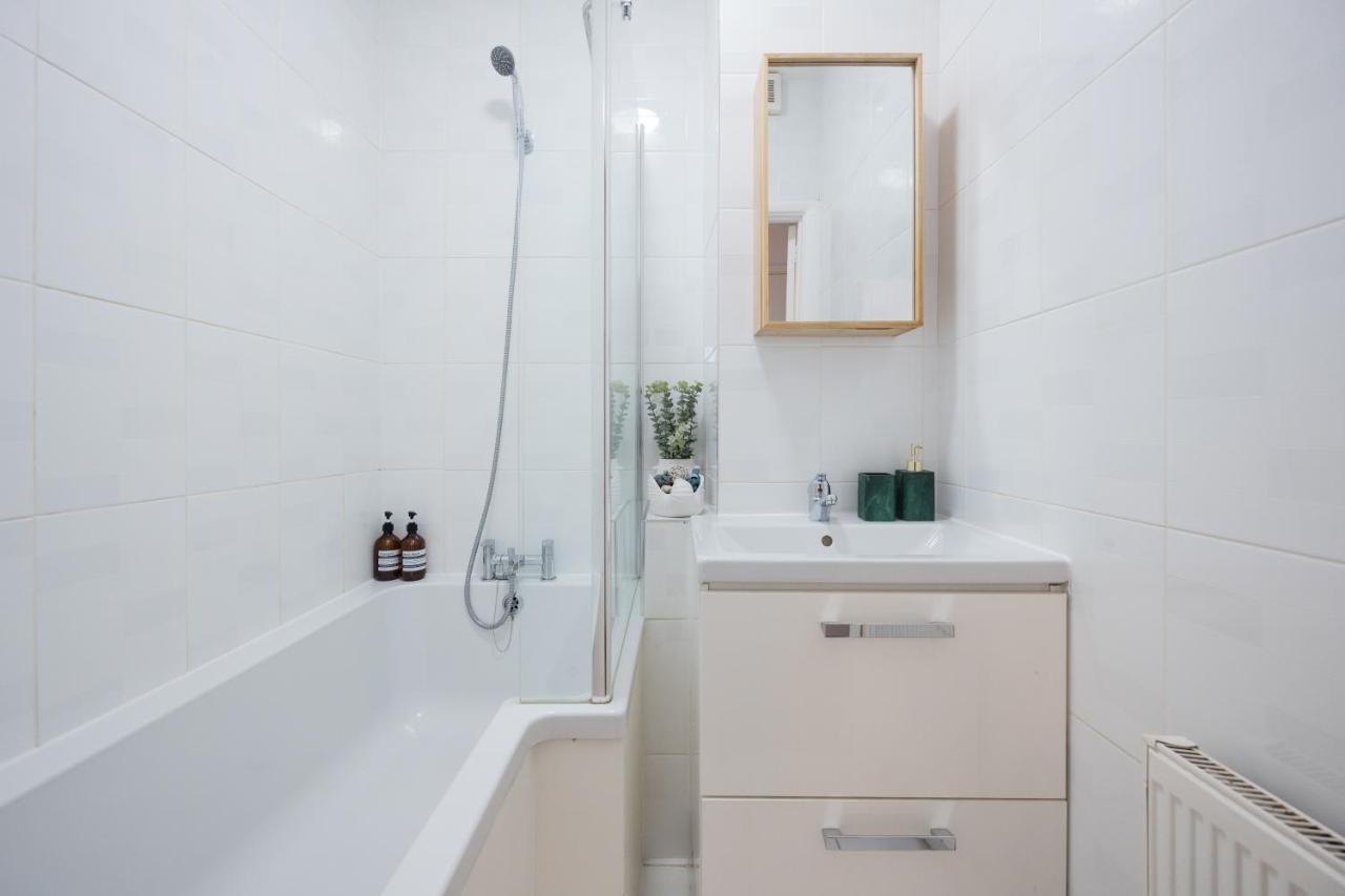 Charming Apartment In The Heart Of Pimlico Londres Exterior foto